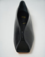 Cattleya black オープントゥ パンプス ブラック - HENRI EN VARGO (ヘンリ エン ヴァーゴ)