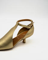 ALIX GOLD Tストラップパンプス ゴールド - HENRI EN VARGO (ヘンリ エン ヴァーゴ)