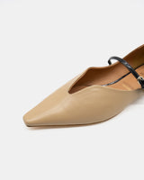 Kate beige メリージェーン ポインテッド パンプス ベージュ - HENRI EN VARGO (ヘンリ エン ヴァーゴ)