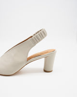 Monica ivory バックベルト ポインテッド パンプス アイボリー - HENRI EN VARGO (ヘンリ エン ヴァーゴ)