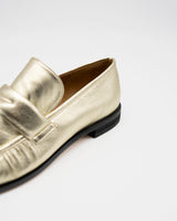 LOUISE GOLD レイン対応ローファー ゴールド - HENRI EN VARGO (ヘンリ エン ヴァーゴ)