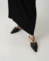 Mimosa Black l ポインテッド パンプス ブラック - HENRI EN VARGO (ヘンリ エン ヴァーゴ)