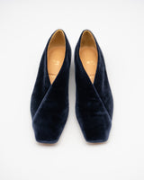 SOPHIA NAVY V スクエアトゥ フラットシューズ ネイビーベロア - HENRI EN VARGO (ヘンリ エン ヴァーゴ)