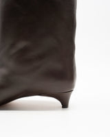 Carme dark brown ミドル丈ブーツ ダークブラウン - HENRI EN VARGO (ヘンリ エン ヴァーゴ) 公式通販