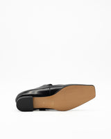 Greta black スクエアトゥ Tストラップシューズ ブラック - HENRI EN VARGO (ヘンリ エン ヴァーゴ) 公式通販