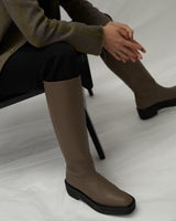 Zoe taupe ボリュームソール ロングブーツ トープ - HENRI EN VARGO (ヘンリ エン ヴァーゴ) 公式ストア