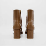 Anna camel スクエアトゥショートブーツ キャメル - HENRI EN VARGO (ヘンリ エン ヴァーゴ) 公式ストア