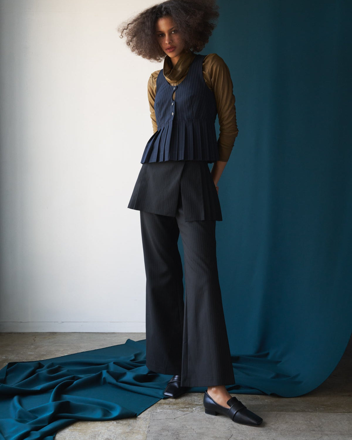 Maya black スクエアトゥ ローファー ブラック - HENRI EN VARGO