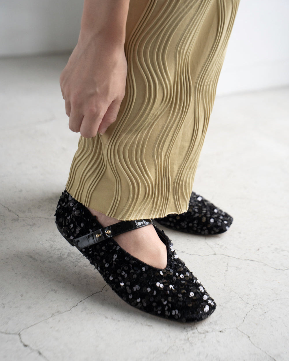 Mathilde black.m スパンコール バレエシューズ ブラック - HENRI EN