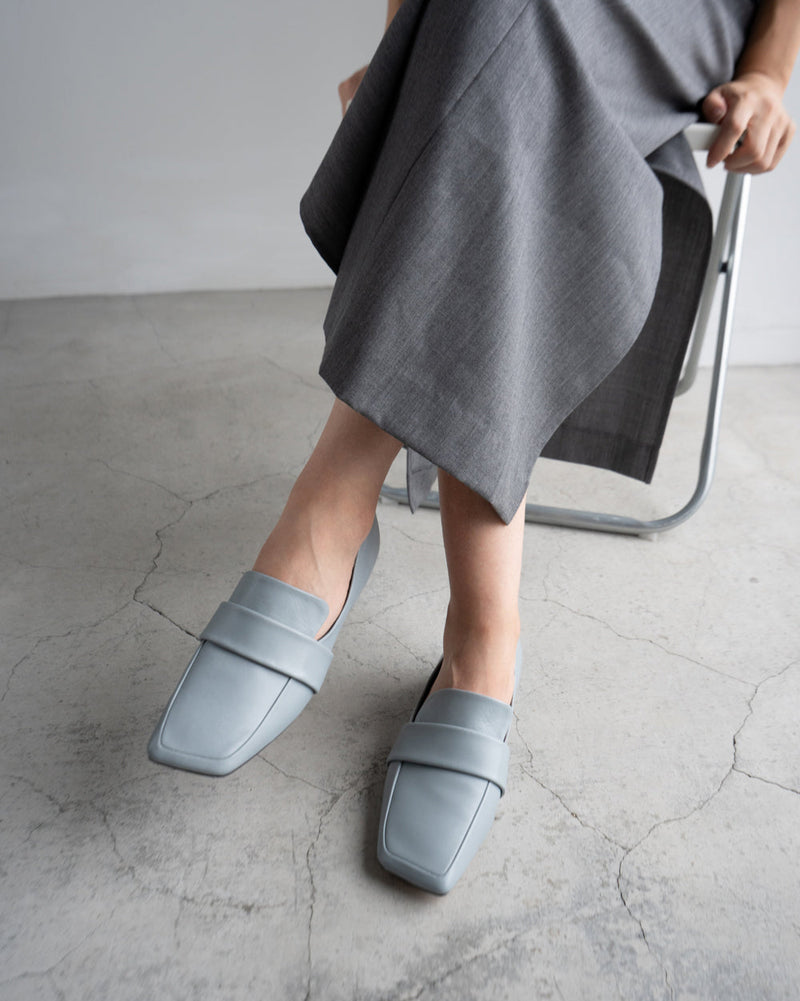 Maya blue gray