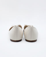 Nadia cream オープントゥリボンパンプス クリーム - HENRI EN VARGO (ヘンリ エン ヴァーゴ) 公式通販