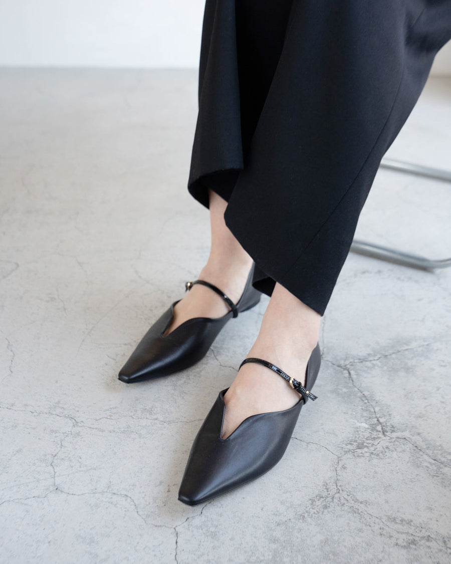 Kate black メリージェーン ポインテッド パンプス ブラック - HENRI