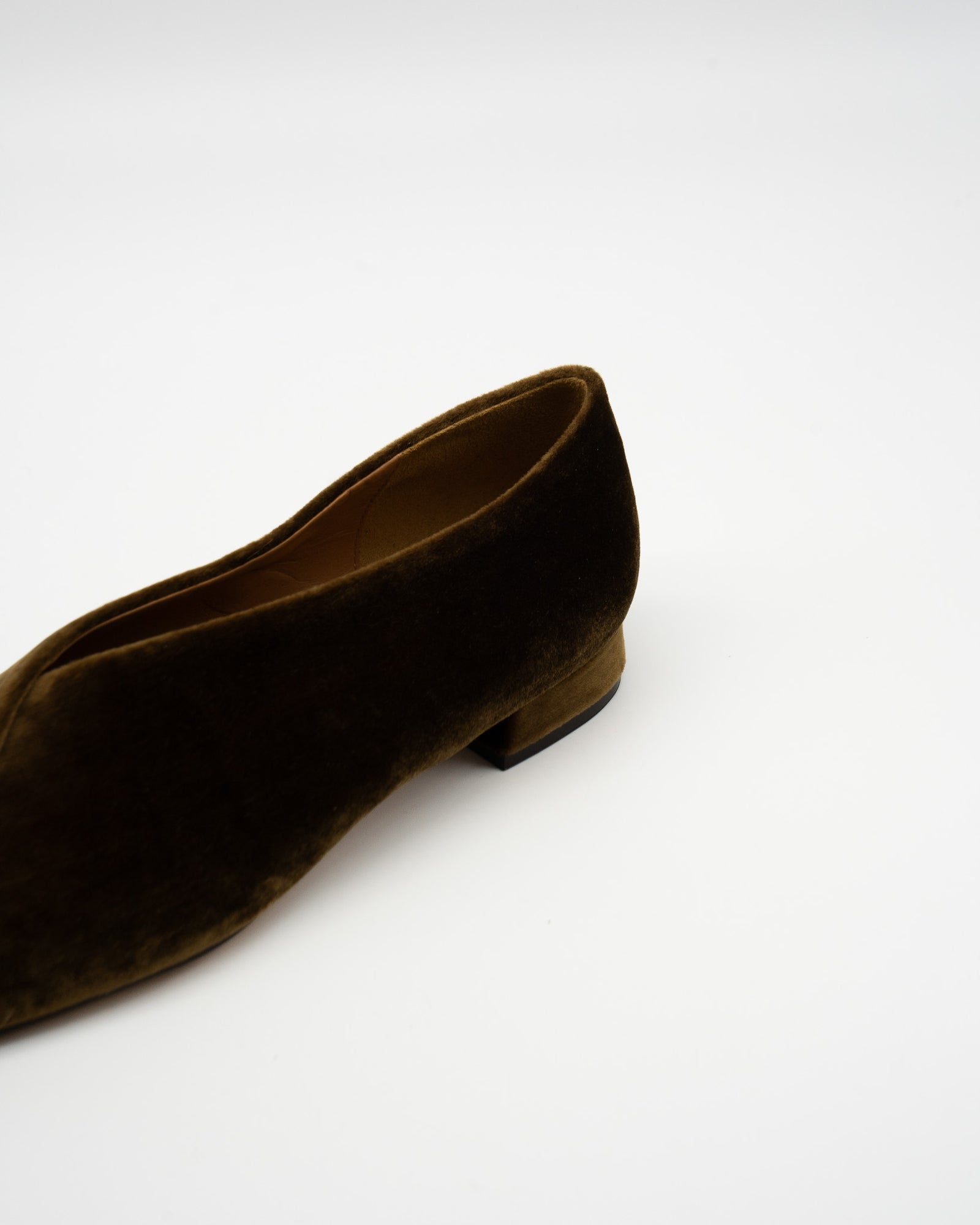 【新品未使用】ニナリッチ　ベロア　ビジューパンプス　37 新品未使用】ニナリッチベロアビジューパンプス37