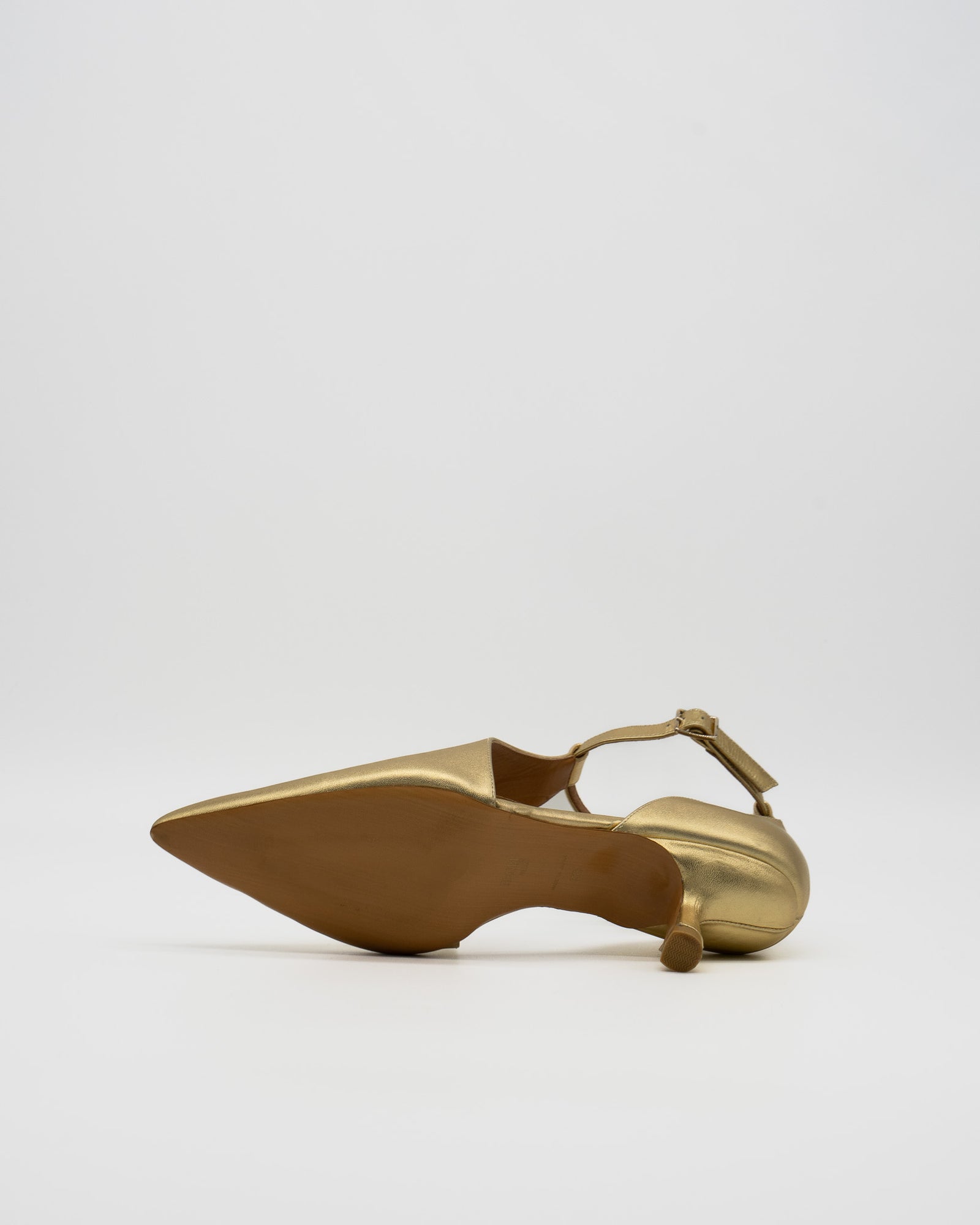 ALIX GOLD Tストラップパンプス ゴールド - HENRI EN VARGO (ヘンリ