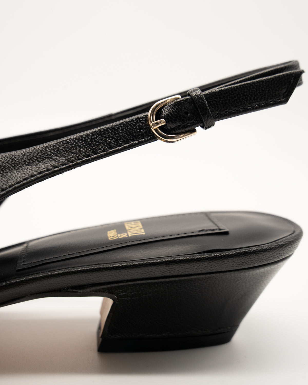 Yves green スリングバックパンプス ブラック - HENRI EN VARGO