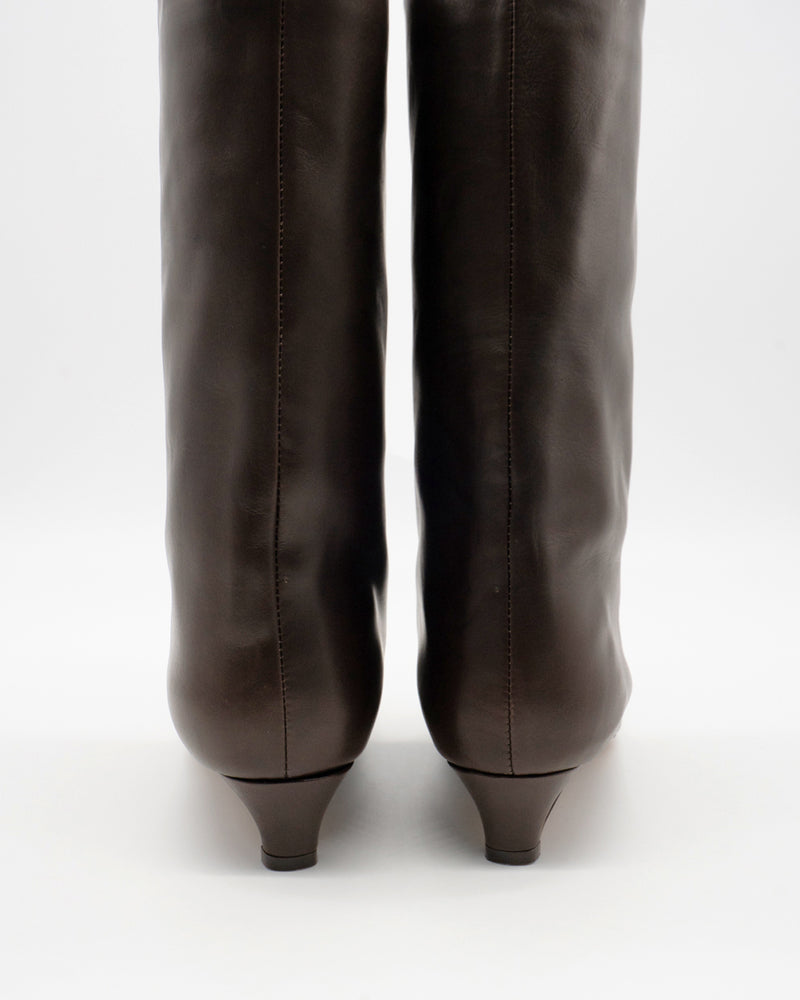 Carme dark brown ミドル丈ブーツ ダークブラウン - HENRI EN VARGO (ヘンリ エン ヴァーゴ) 公式通販