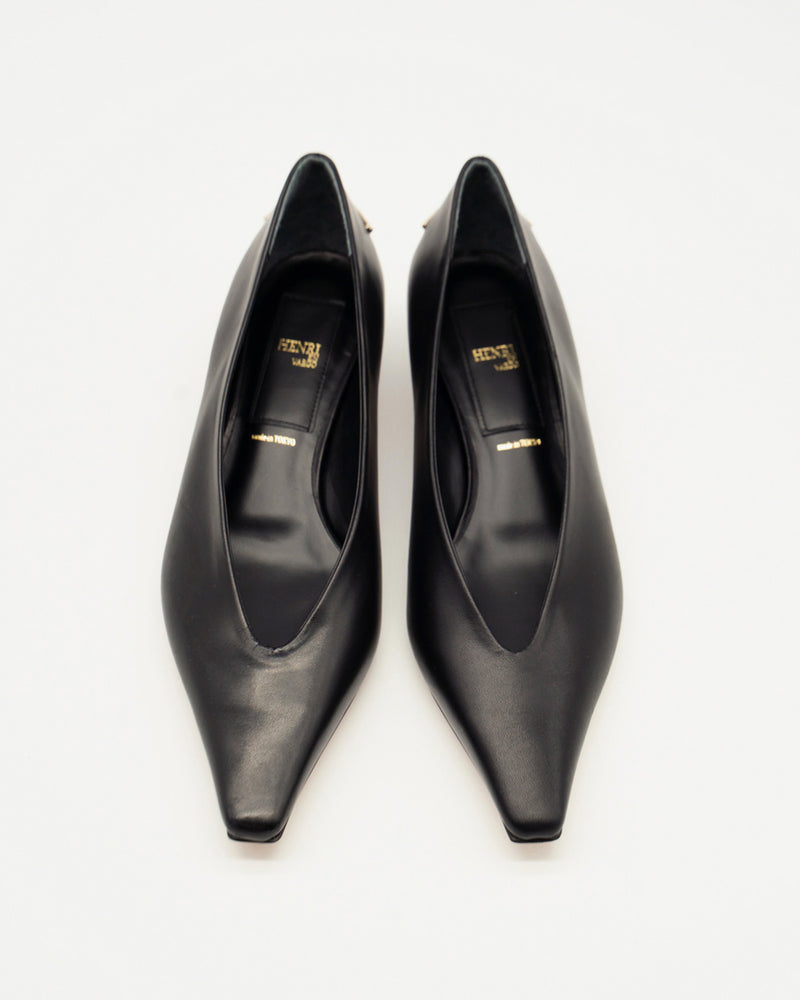 【限定値下】ヘンリエンヴァーゴ　EILEEN BLACK パンプス　36 1/2 Heren black メタル付きパンプス ブラック - HENRI EN VARGO (ヘンリ