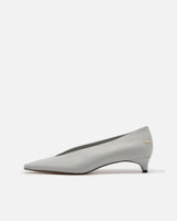 Heren black メタル付きパンプス アイスグレー - HENRI EN VARGO (ヘンリ エン ヴァーゴ) 公式通販