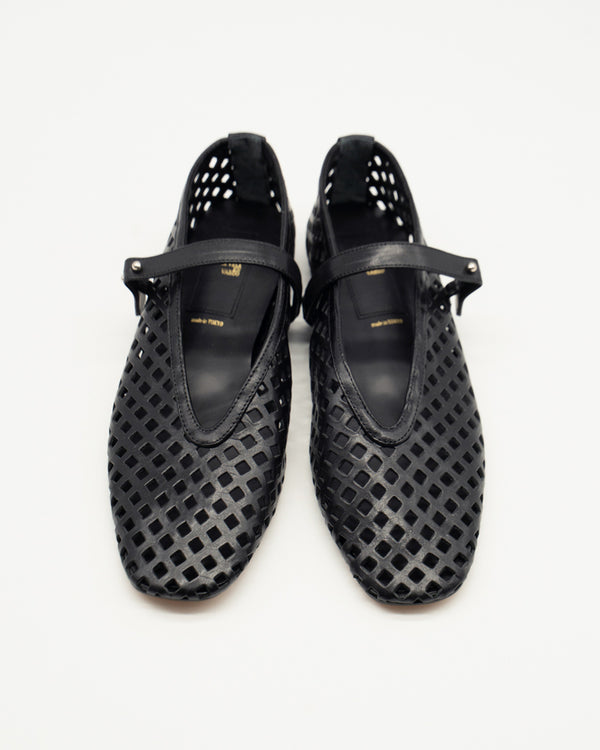 Mathilde black パンチング バレエシューズ ブラック - HENRI EN VARGO (ヘンリ エン ヴァーゴ) 公式通販